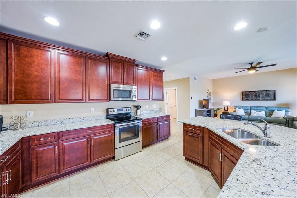 15144 Palmer Lake CIR # 102, NAPLES FL 34109-10