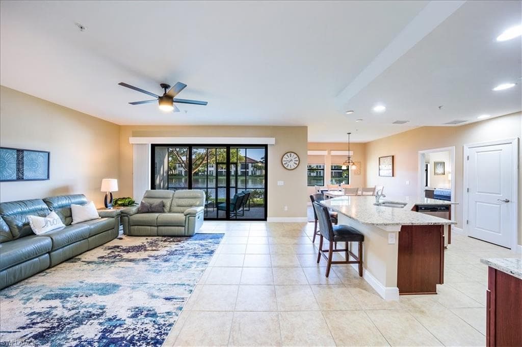 15144 Palmer Lake CIR # 102, NAPLES FL 34109-7