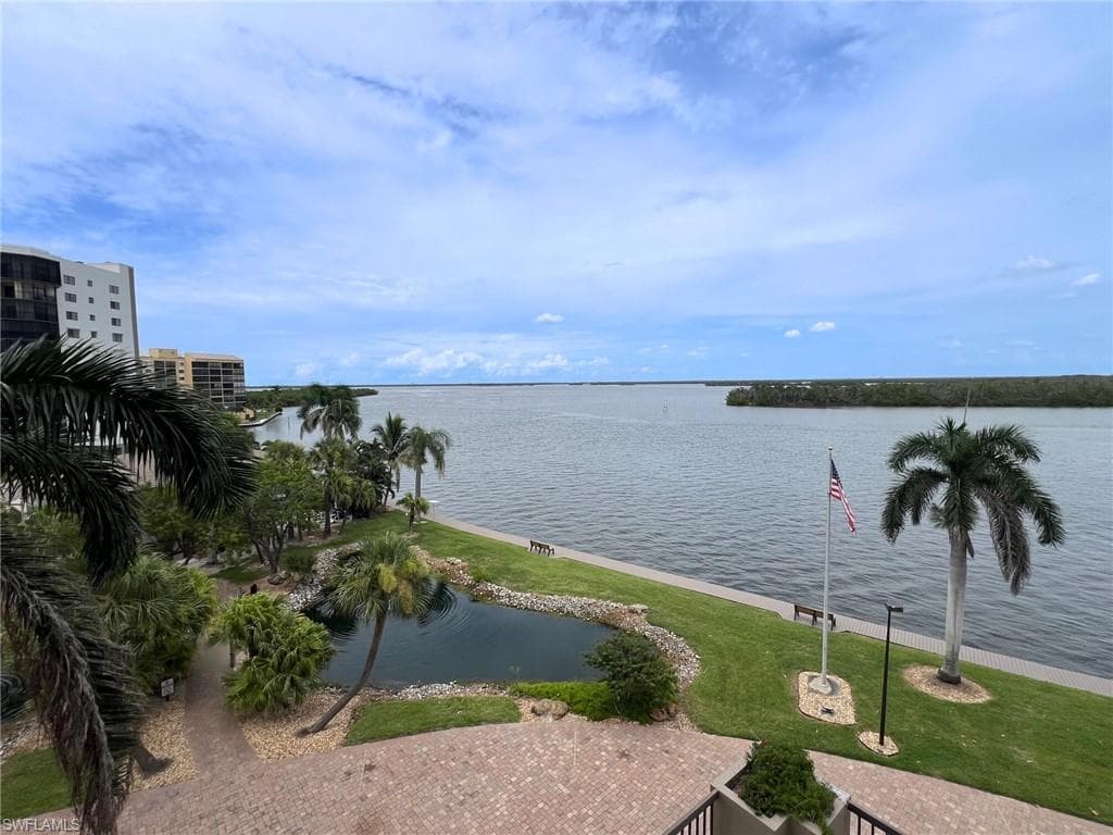4263 Bay Beach LN # 413, FORT MYERS BEACH FL 33931-22