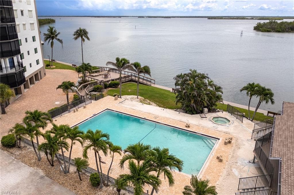 4263 Bay Beach LN # 413, FORT MYERS BEACH FL 33931-25