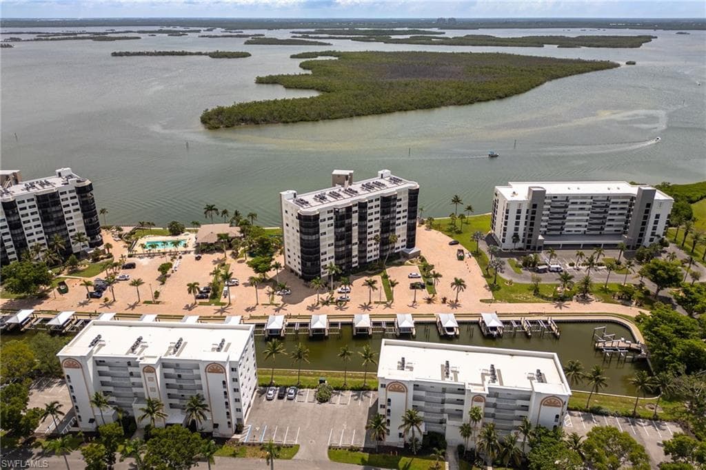 4263 Bay Beach LN # 413, FORT MYERS BEACH FL 33931-31
