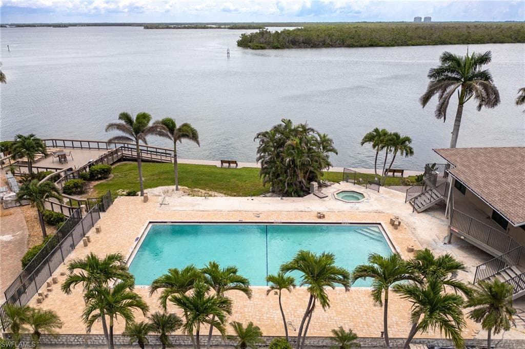 4263 Bay Beach LN # 413, FORT MYERS BEACH FL 33931-24