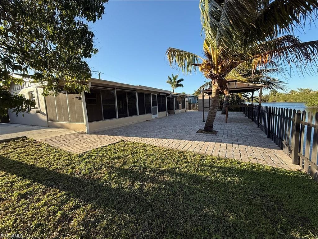 141 Schneider DR, FORT MYERS FL 33905-19