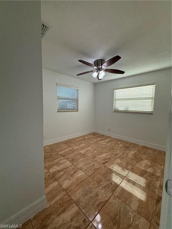 141 Schneider DR, FORT MYERS FL 33905-14