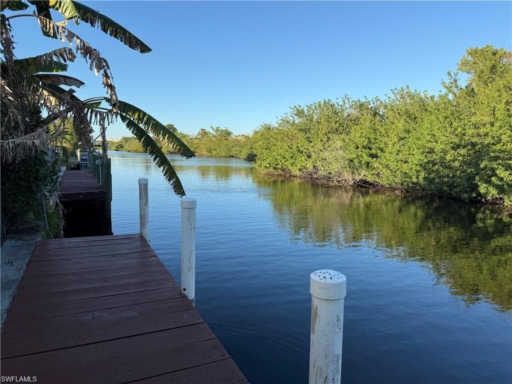 141 Schneider DR, FORT MYERS FL 33905-20