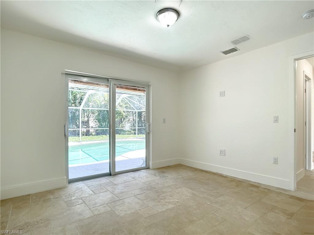 6049 Perthshire LN, FORT MYERS FL 33908-12