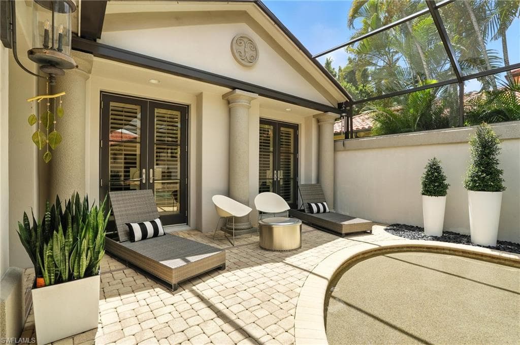 2892 Tiburon BLVD E, NAPLES FL 34109-41