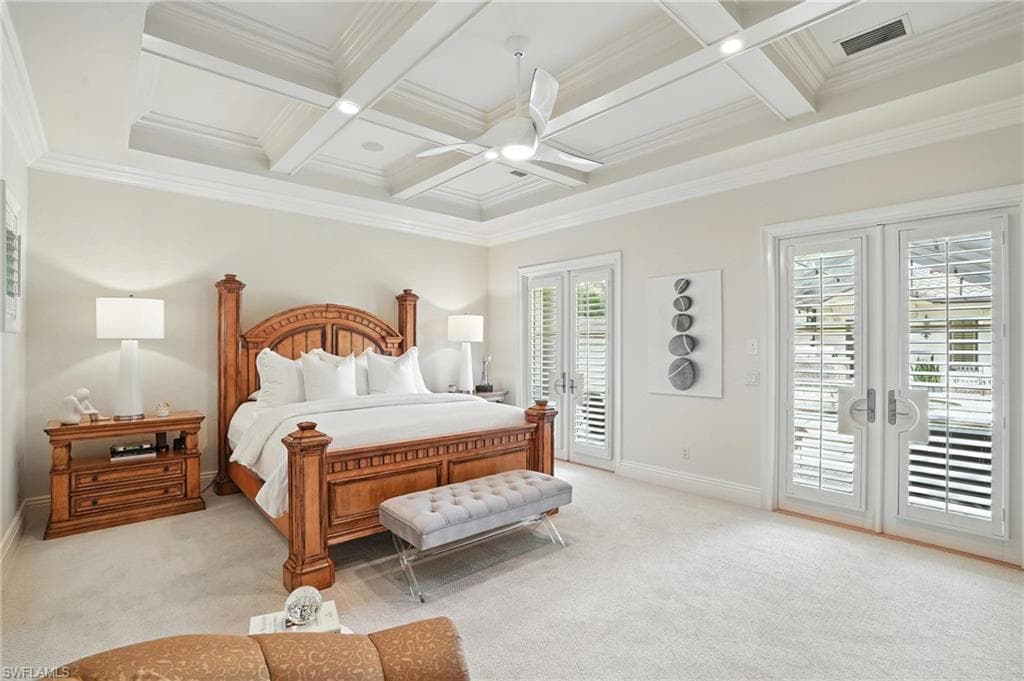 2892 Tiburon BLVD E, NAPLES FL 34109-21