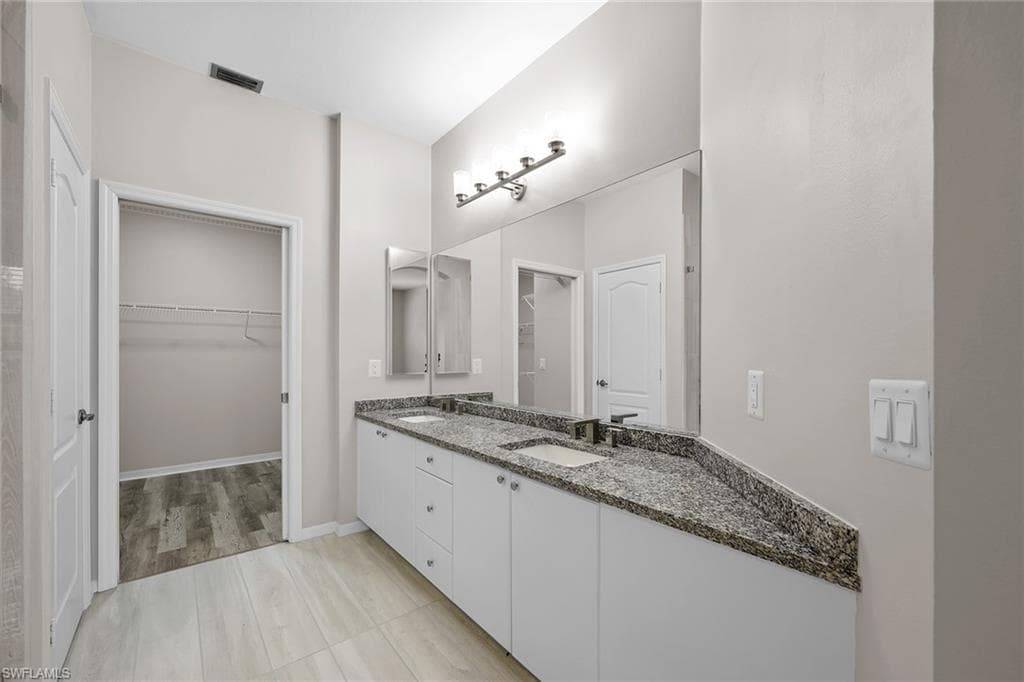 9342 Lake Abby LN, BONITA SPRINGS FL 34135-11