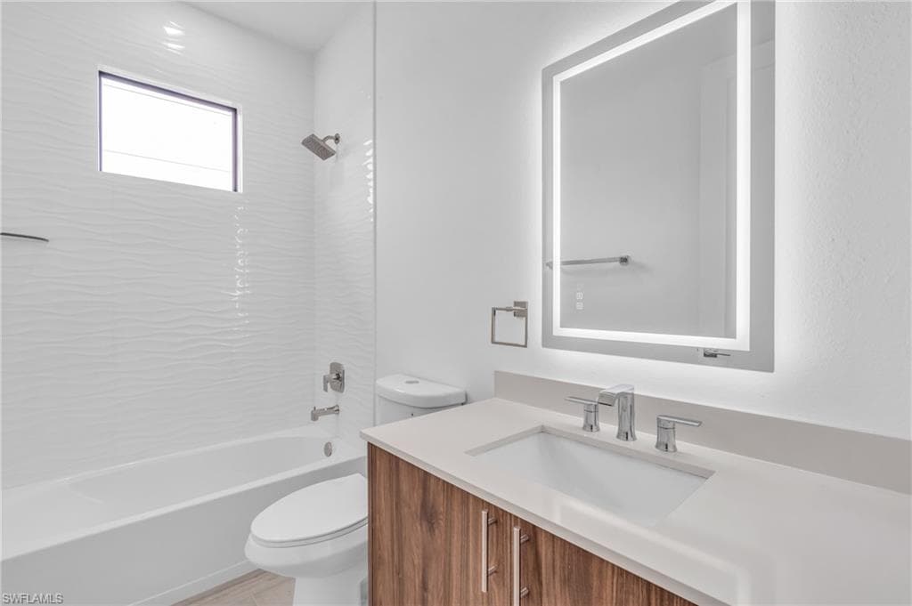 15401 Aqua CIR-19