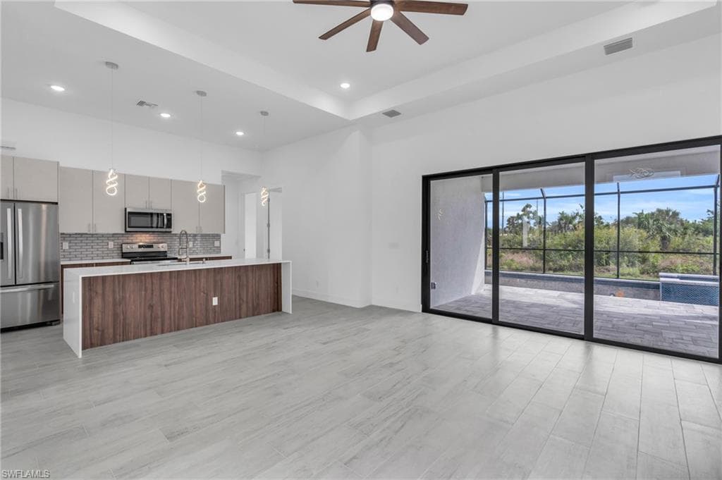 15401 Aqua CIR-13