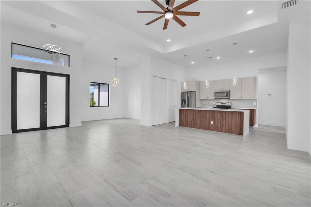 15401 Aqua CIR-7