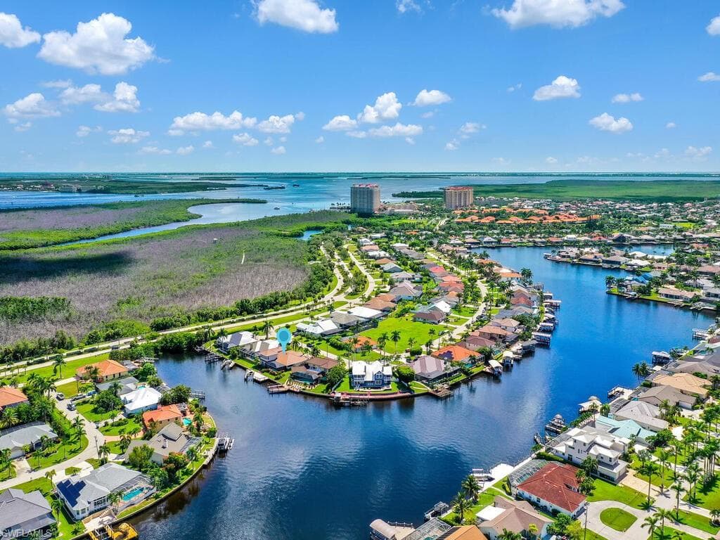 5795 SW 7th CT, CAPE CORAL FL 33914-6