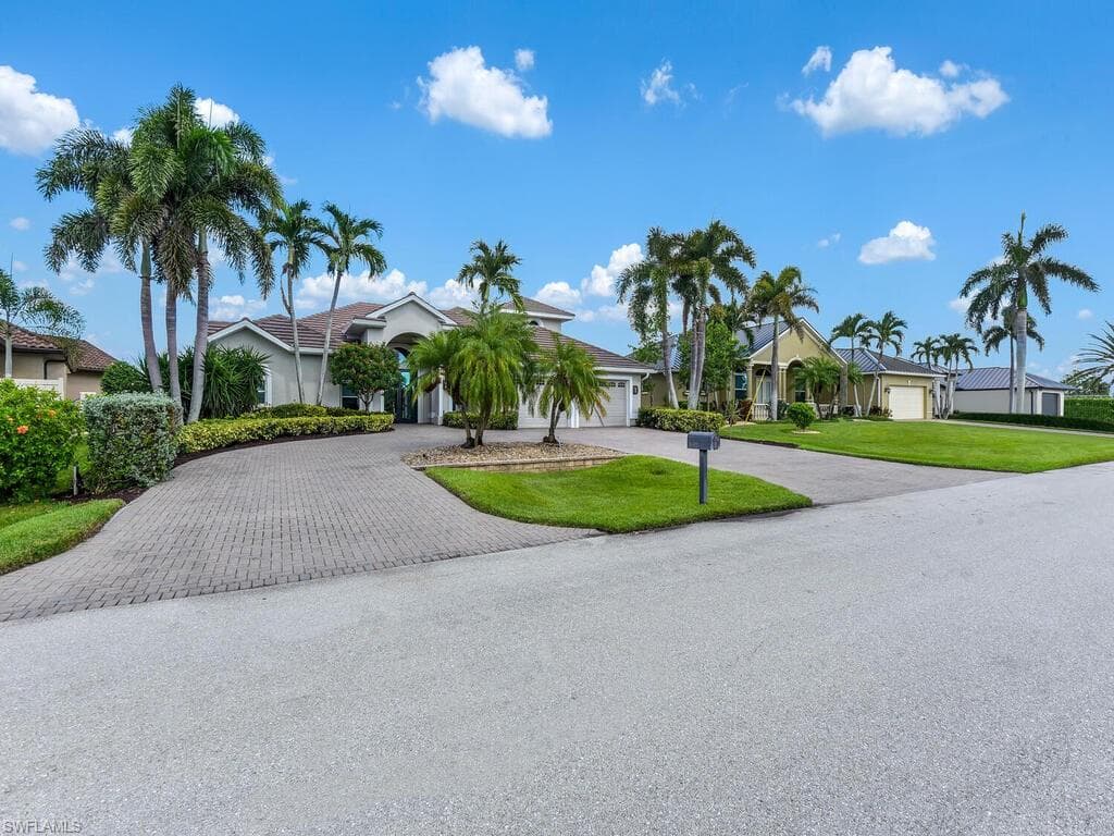 5795 SW 7th CT, CAPE CORAL FL 33914-2