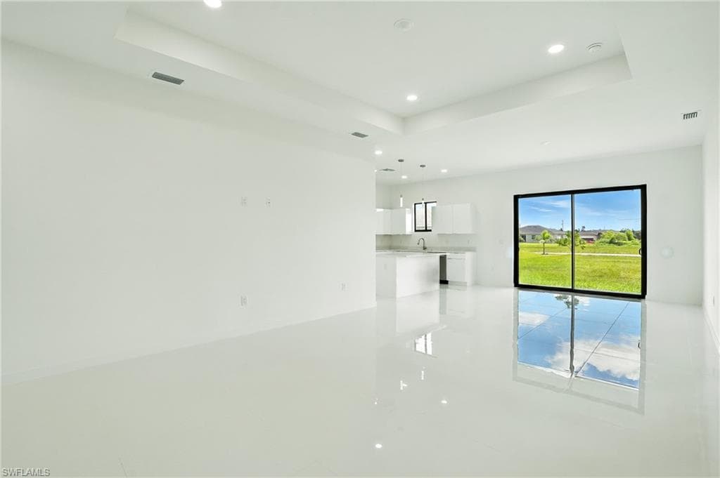2725 Embers PKWY W-4