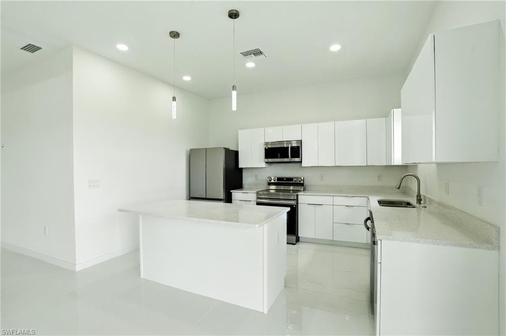 2725 Embers PKWY W-8