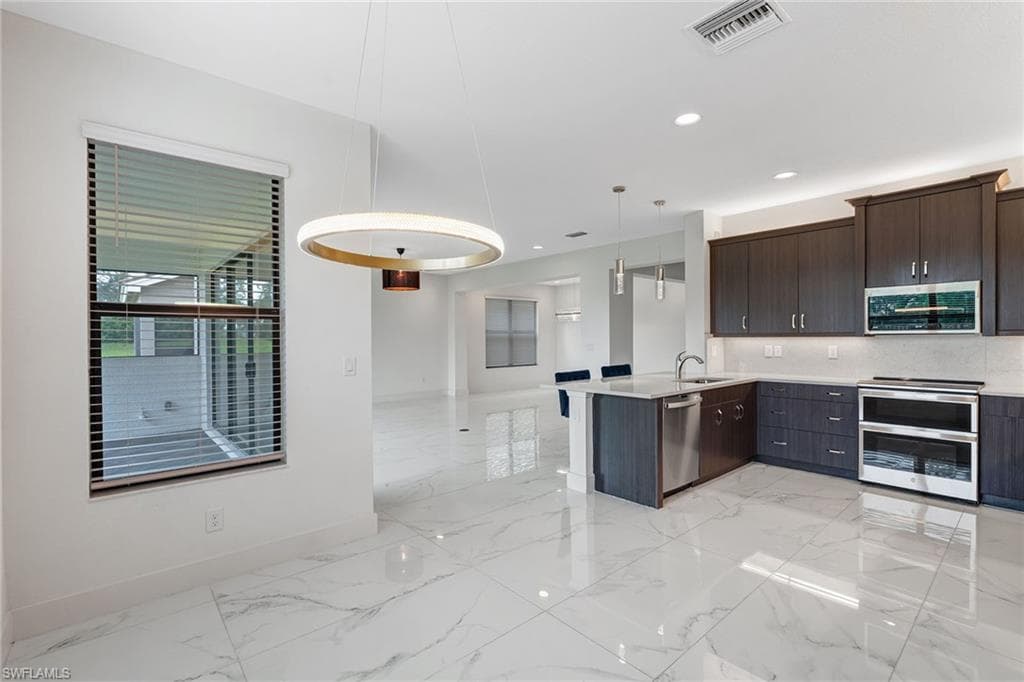 11604 Meadowrun CIR, FORT MYERS FL 33913-16