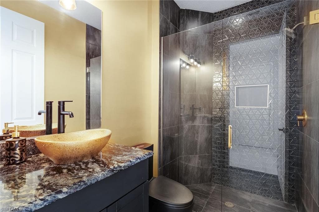 11604 Meadowrun CIR, FORT MYERS FL 33913-35