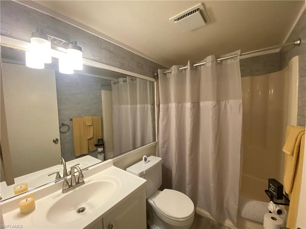 25398 Golf Lake CIR # 205, BONITA SPRINGS FL 34135-13