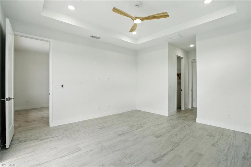 8348 Walden ST-28