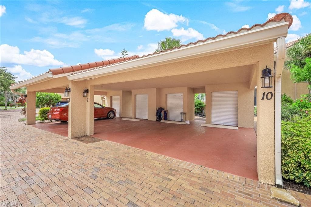 1665 Windy Pines DR # 2110, NAPLES FL 34112-1