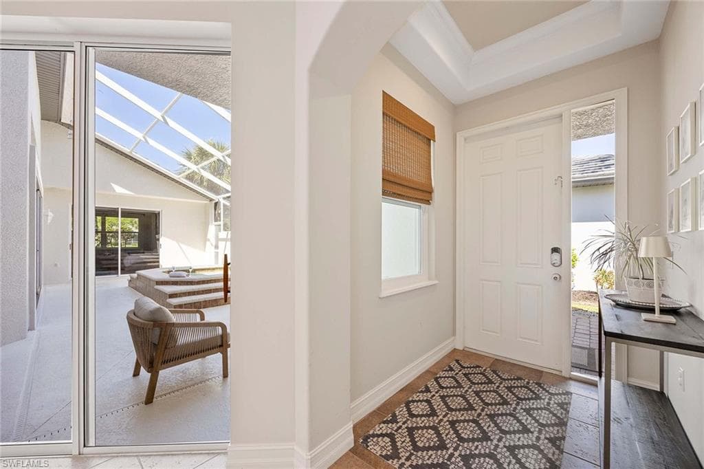 1821 Tarpon Bay DR S, NAPLES FL 34119-4