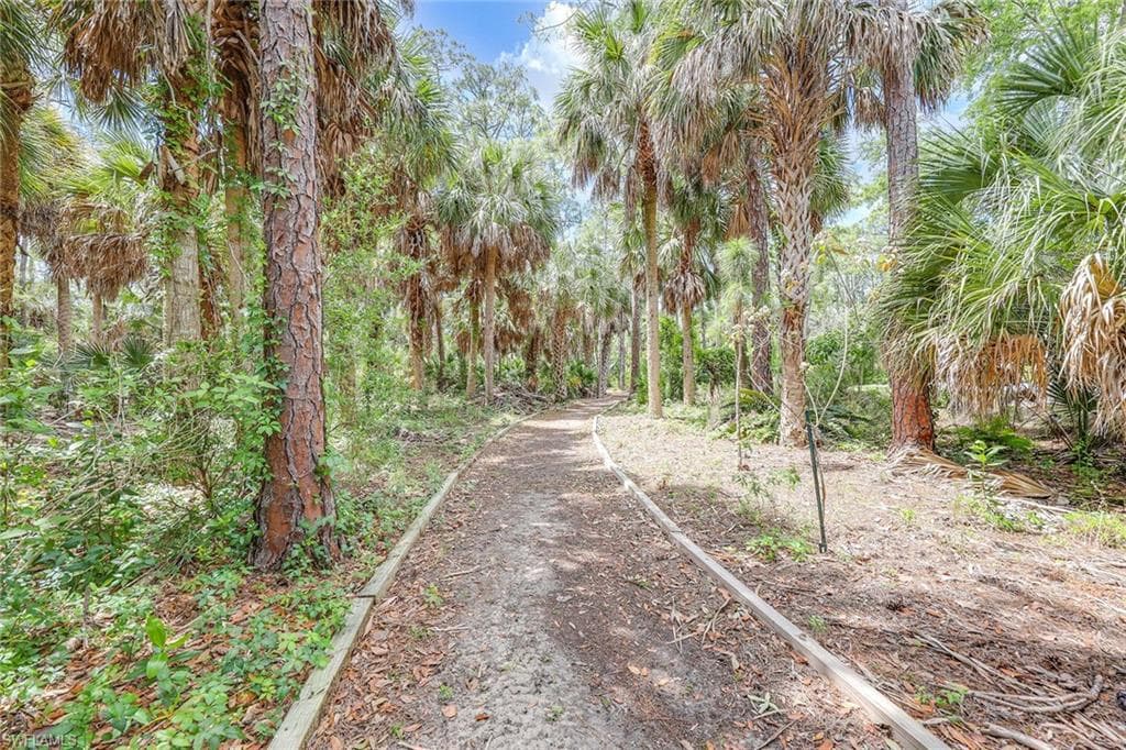 1821 Tarpon Bay DR S, NAPLES FL 34119-48