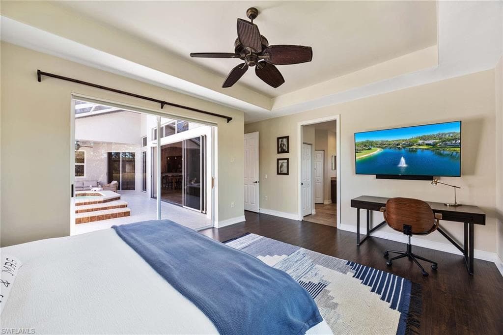 1821 Tarpon Bay DR S, NAPLES FL 34119-18