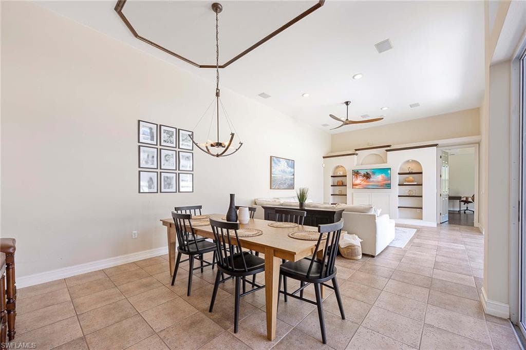 1821 Tarpon Bay DR S, NAPLES FL 34119-7