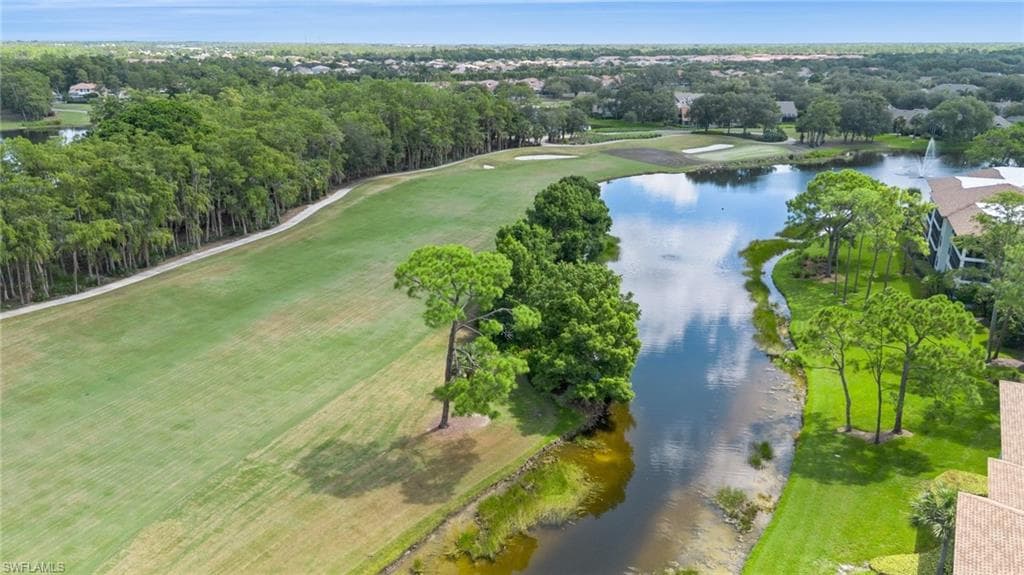 400 Wyndemere WAY # D102, NAPLES FL 34105-26