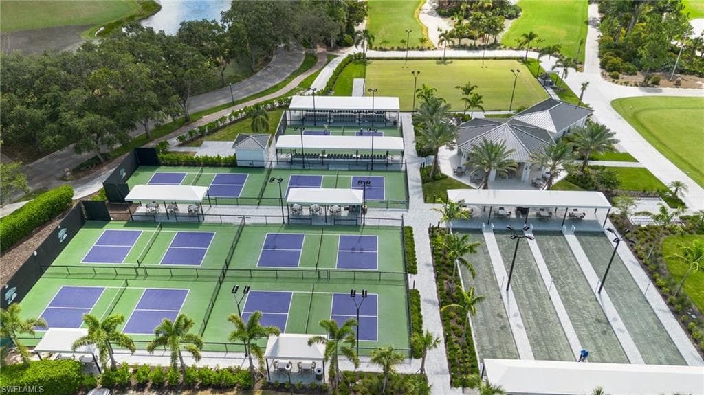 400 Wyndemere WAY # D102, NAPLES FL 34105-30