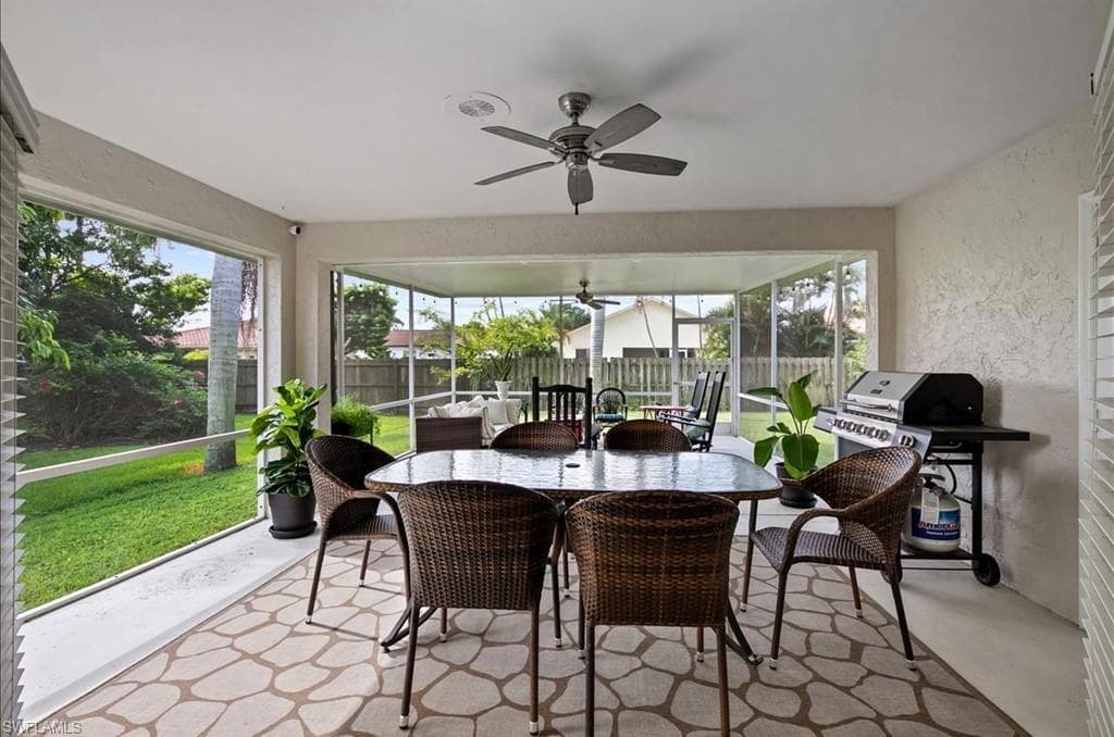 552 105th AVE N, NAPLES FL 34108-12