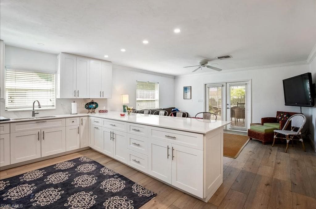 552 105th AVE N, NAPLES FL 34108-4