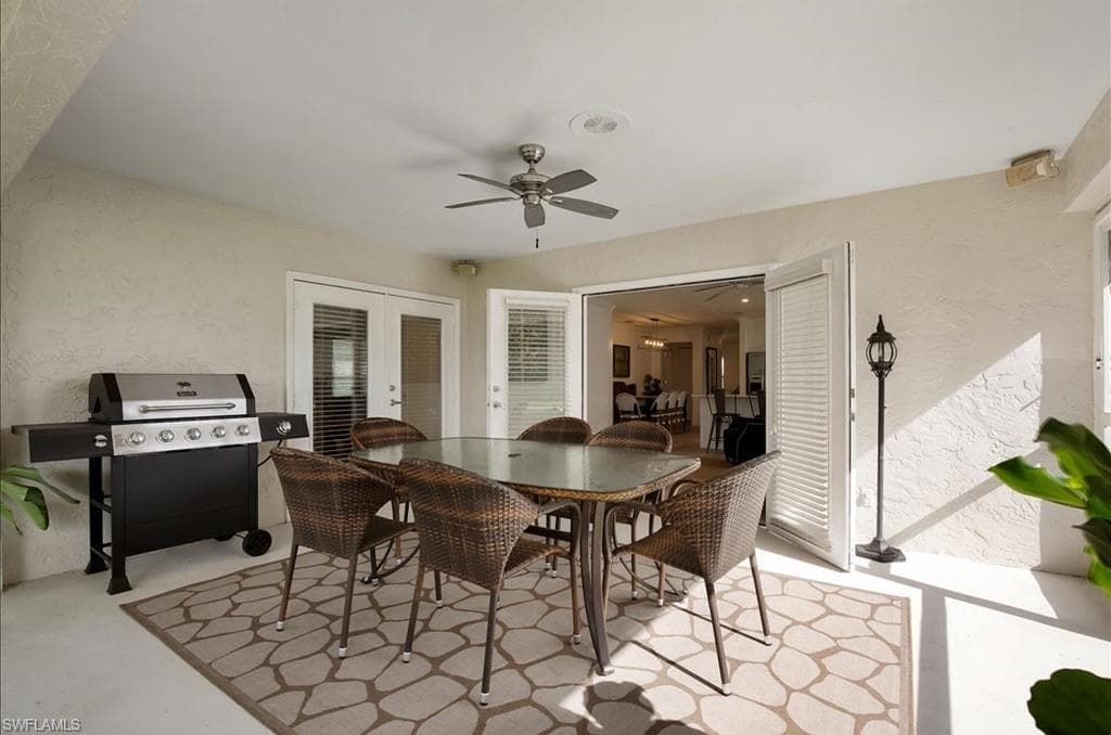 552 105th AVE N, NAPLES FL 34108-13