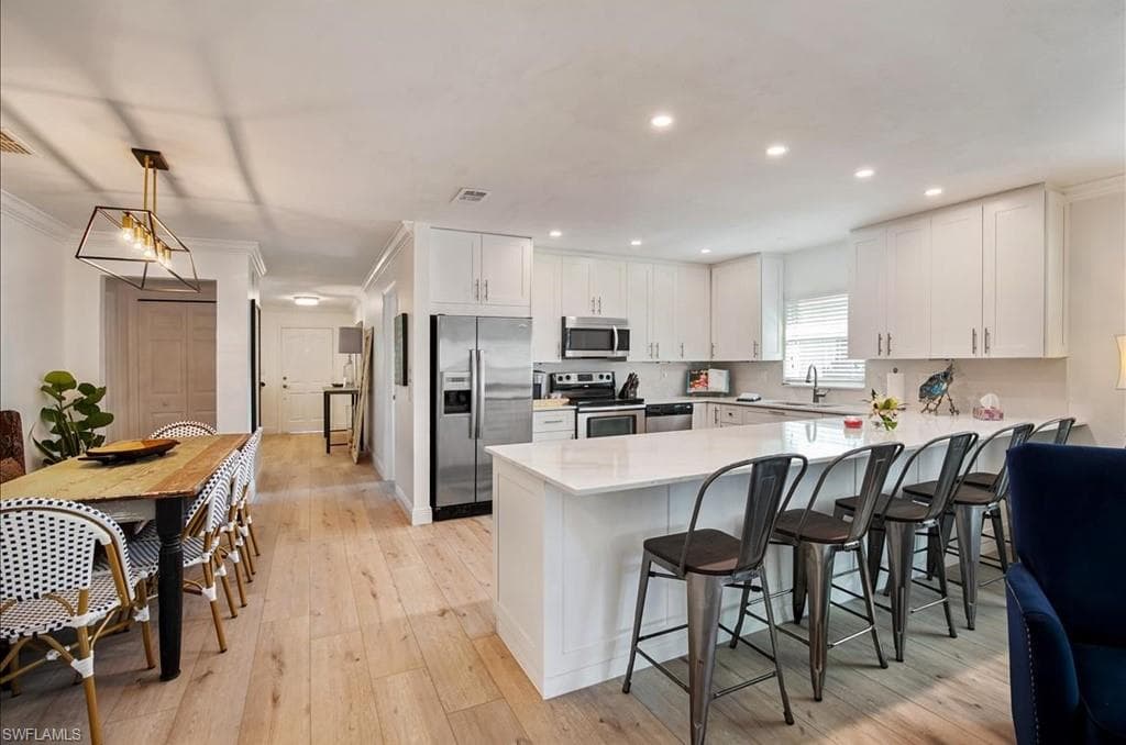 552 105th AVE N, NAPLES FL 34108-3