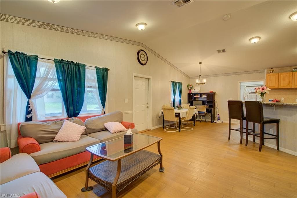 2405 Zoysia LN, NORTH FORT MYERS FL 33917-22