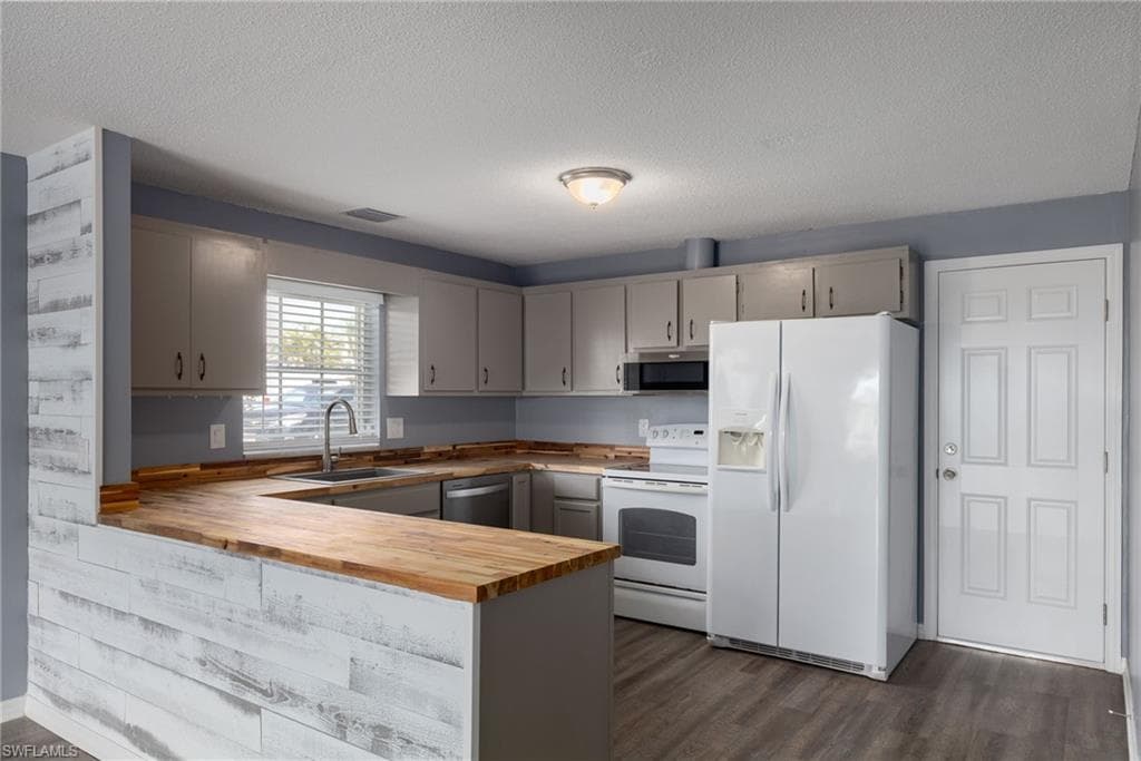 14913 Wise WAY, FORT MYERS FL 33905-4