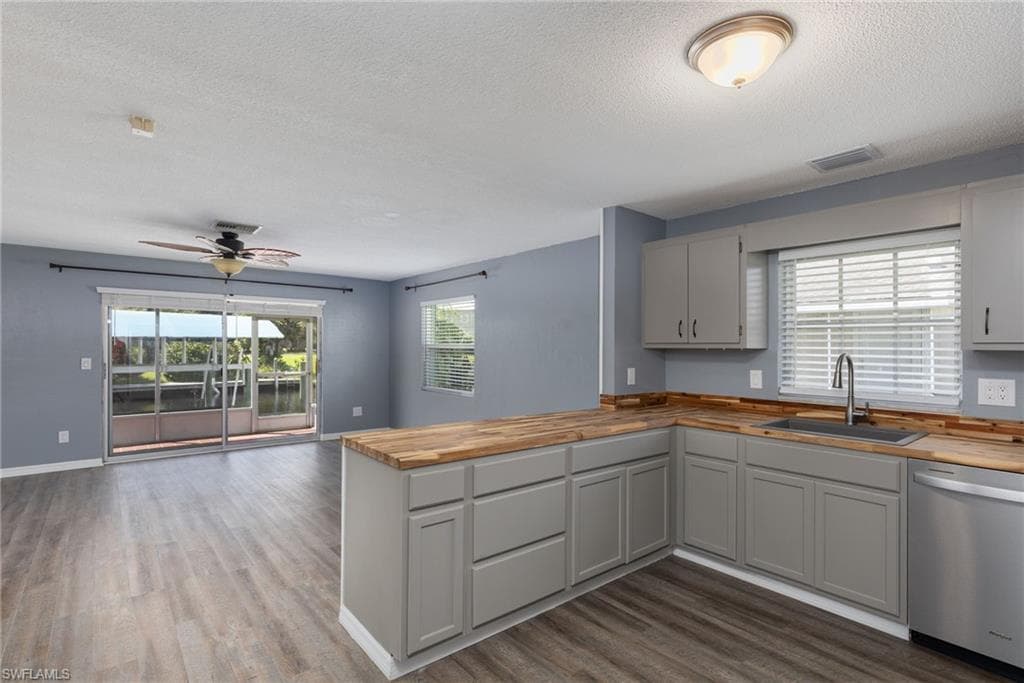 14913 Wise WAY, FORT MYERS FL 33905-3