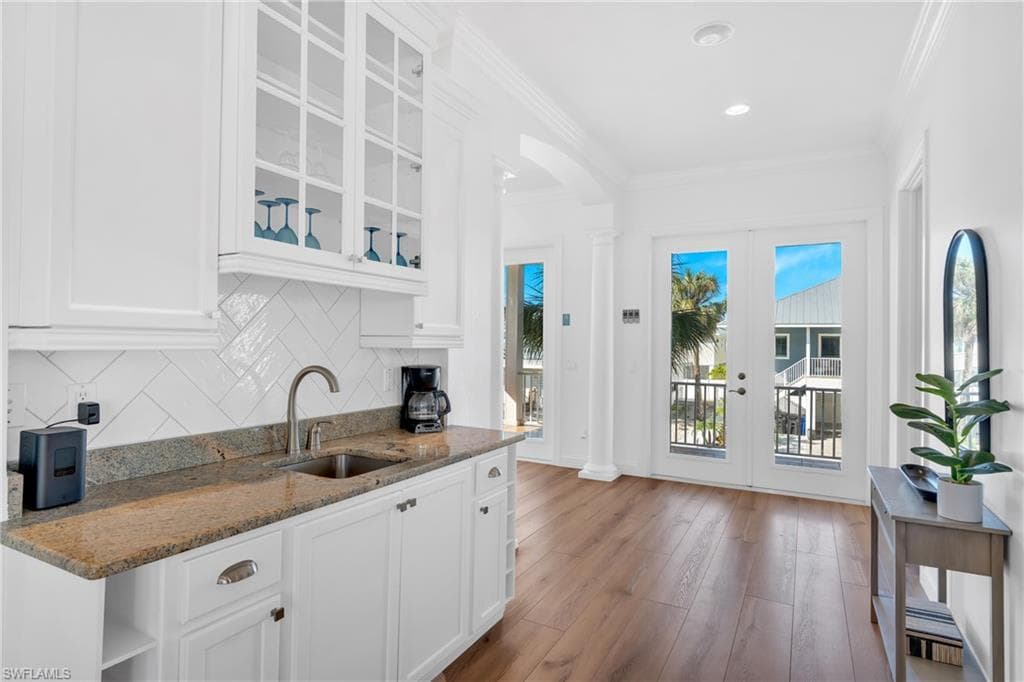 270 Delmar AVE, FORT MYERS BEACH FL 33931-10