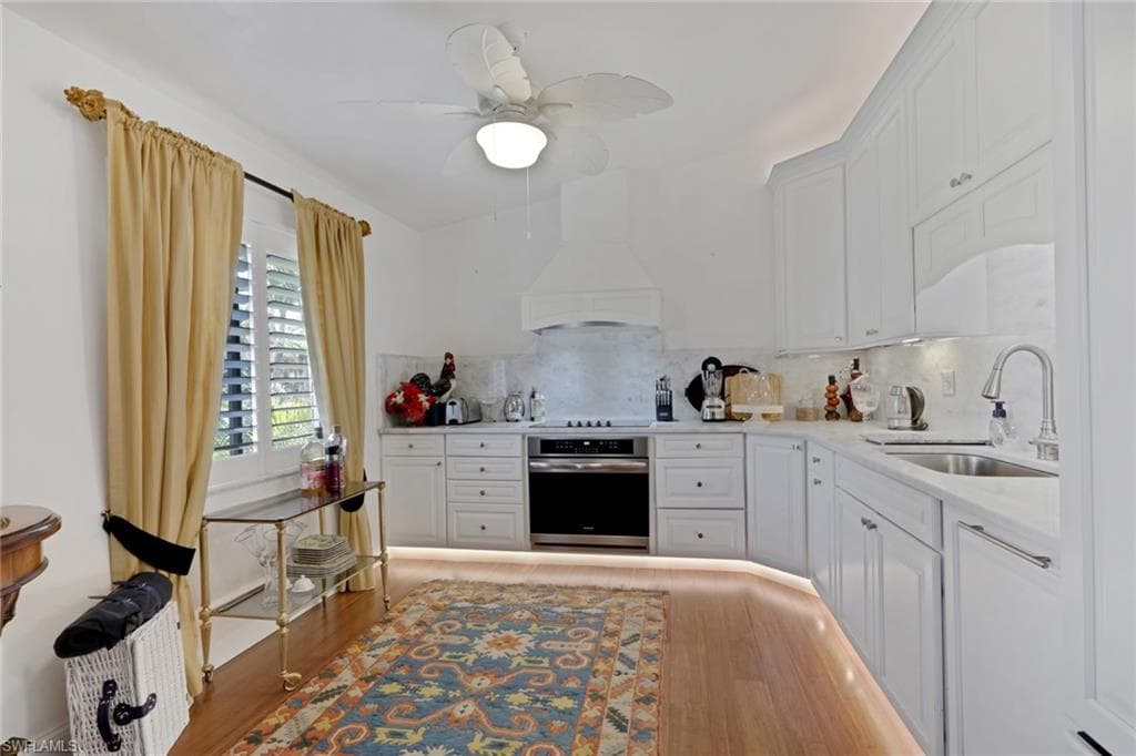 3231 Horse Carriage Way # 10, NAPLES FL 34105-8