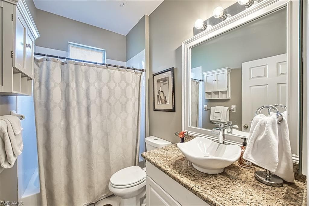 14063 Clear Water LN, FORT MYERS FL 33907-17