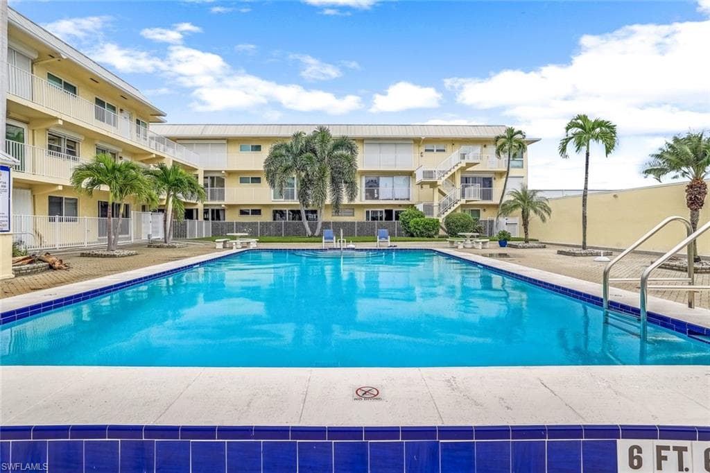 1100 8th AVE S # H227, NAPLES FL 34102-21