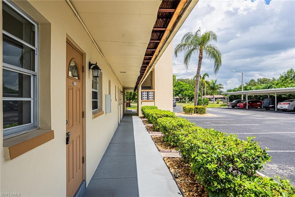 1503 Tropic TER, NORTH FORT MYERS FL 33903-7