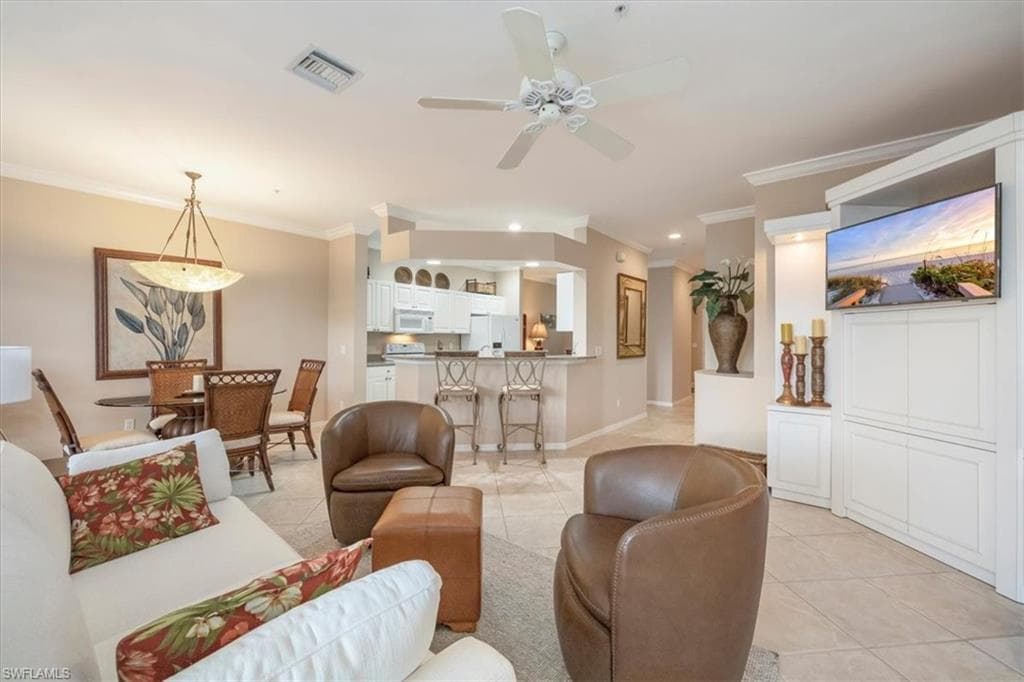 5060 Yacht Harbor CIR 102-4