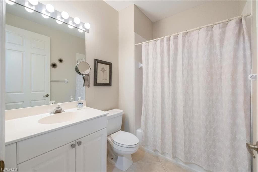 5060 Yacht Harbor CIR 102-23