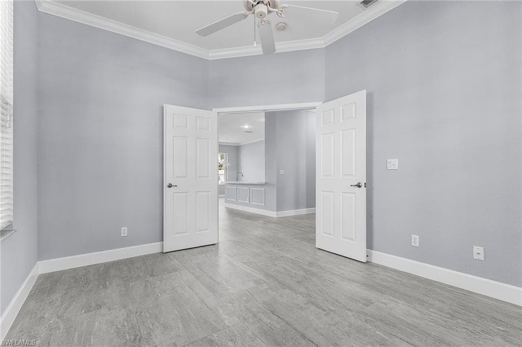 6835 Old Banyan WAY, NAPLES FL 34109-13