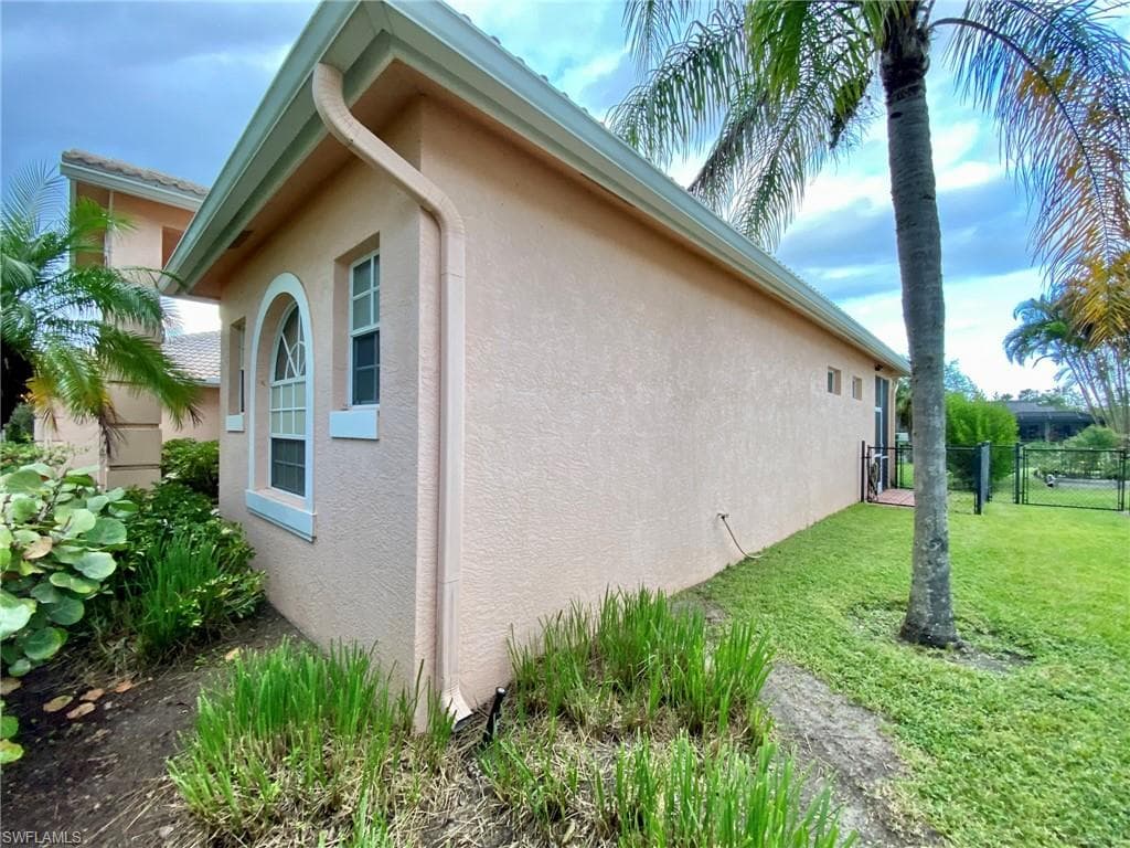 3419 Allegheny CT, NAPLES FL 34120-26