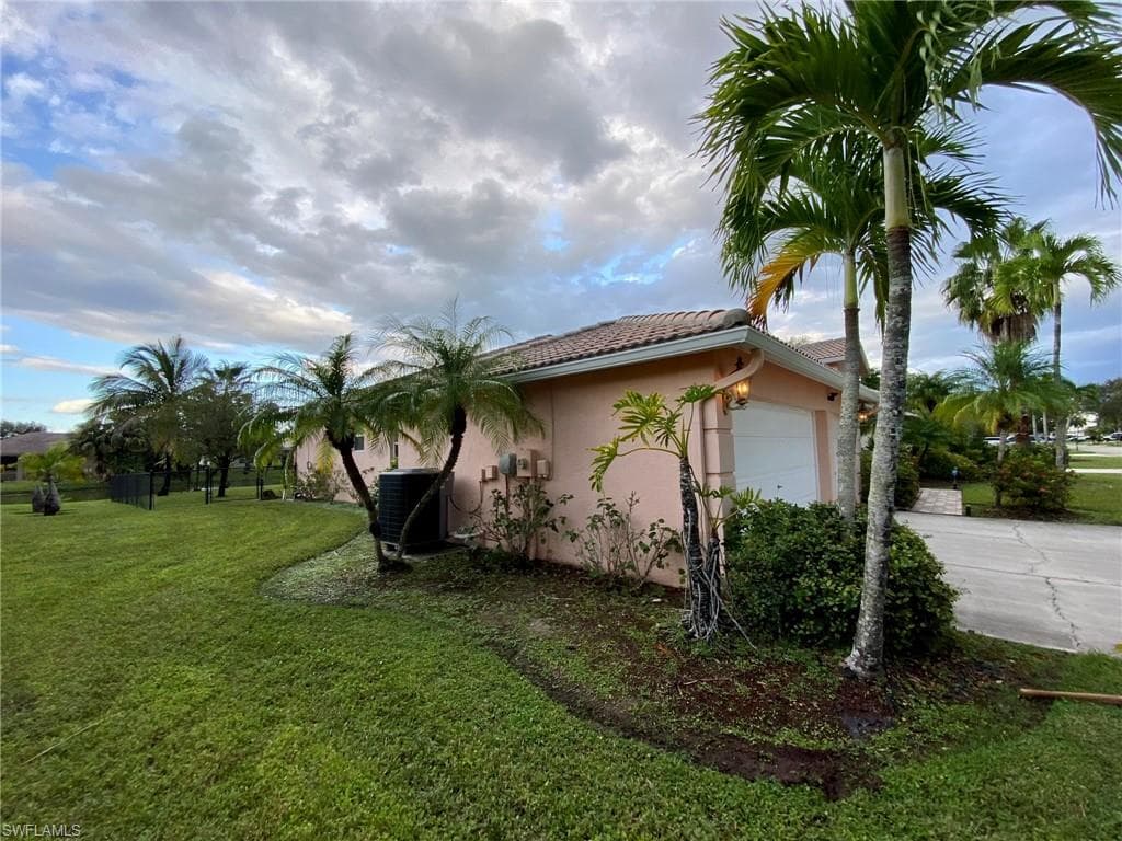3419 Allegheny CT, NAPLES FL 34120-33