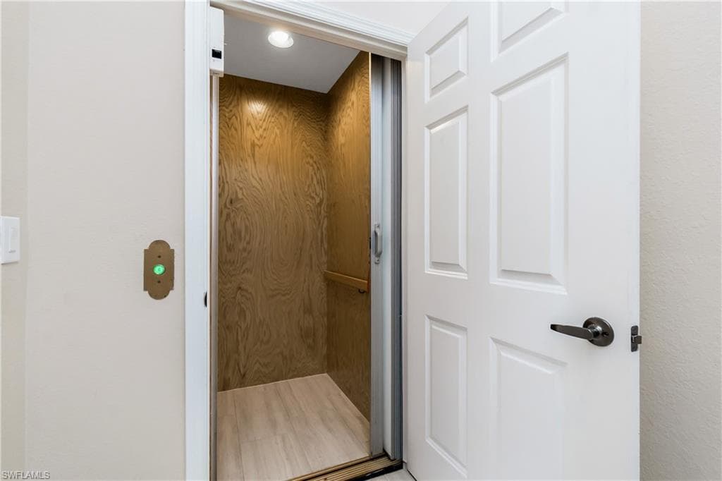 175 Shadroe Cove CIR # 1104, CAPE CORAL FL 33991-4