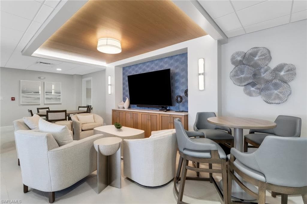 3399 Gulf Shore BLVD N # 303, NAPLES FL 34103-45